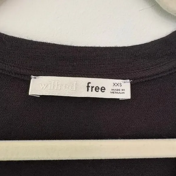 NWT Aritzia Wilfred Free Black Knit Top - Picture 3 of 8